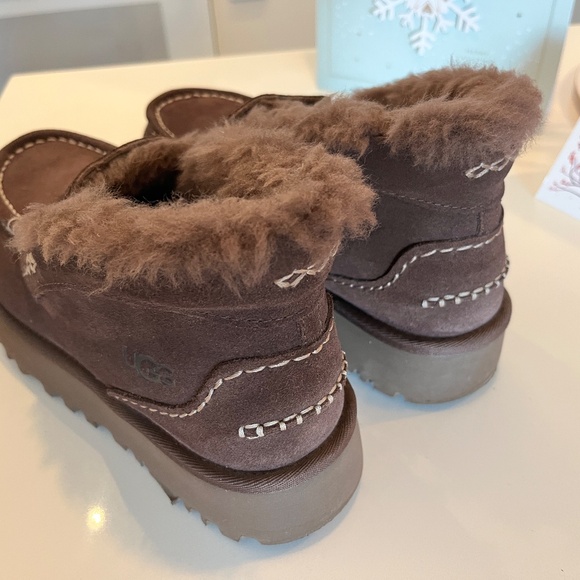 Ugg Ansley Park loafers 9 - Picture 6 of 10